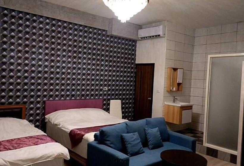 تختخواب و صبحانه Leading Inn 立鼎民宿