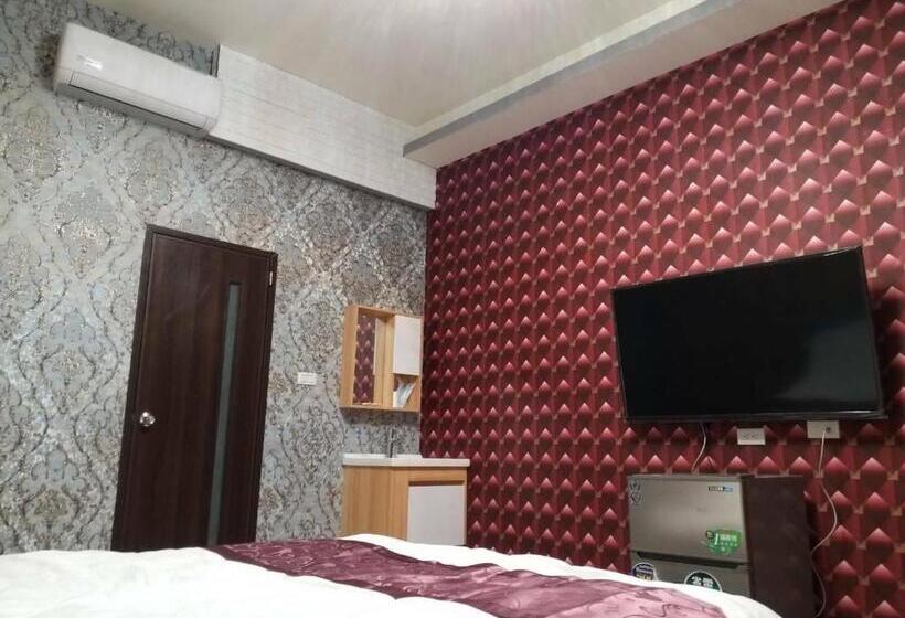 تختخواب و صبحانه Leading Inn 立鼎民宿