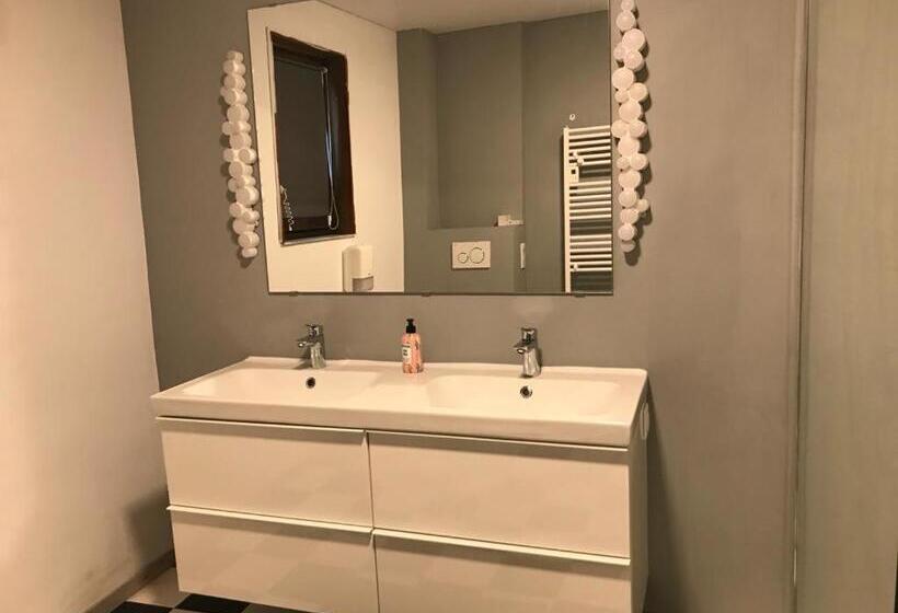 민박 Pause Nature Sorbais Gîte 2 Personnes Avec Grand Spa Privatif, Streaming Et Arrivée Autonome