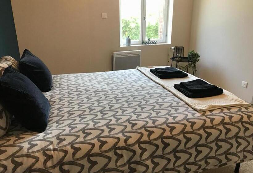 민박 Pause Nature Sorbais Gîte 2 Personnes Avec Grand Spa Privatif, Streaming Et Arrivée Autonome