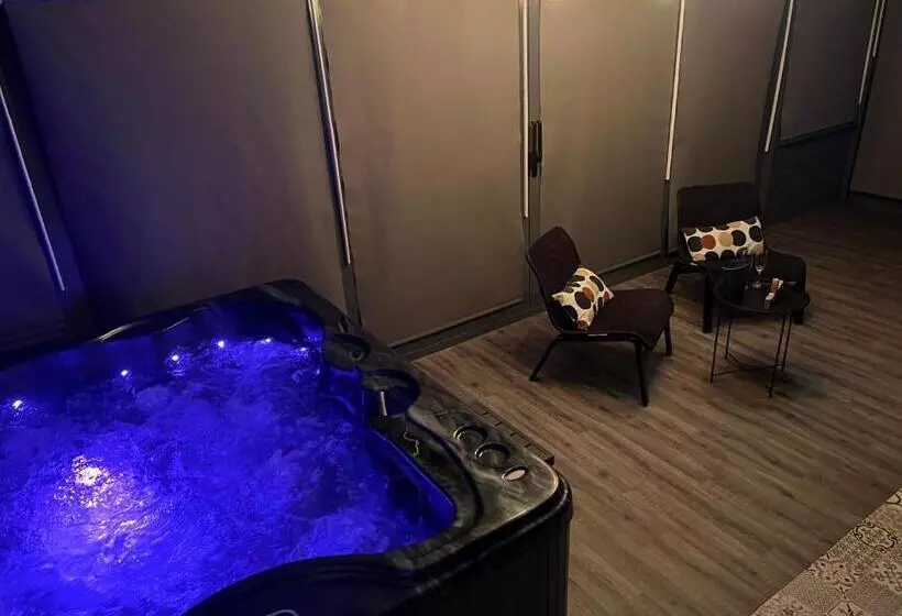 Aamiaismajoitus (B&B) Pause Nature Sorbais Gîte 2 Personnes Avec Grand Spa Privatif, Streaming Et Arrivée Autonome