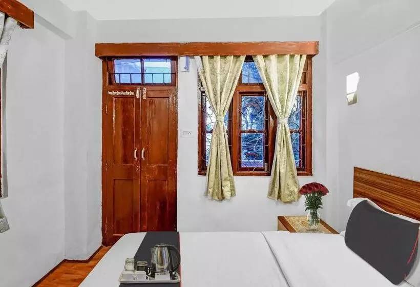 Collection O Hotel Priyatam Nirwana