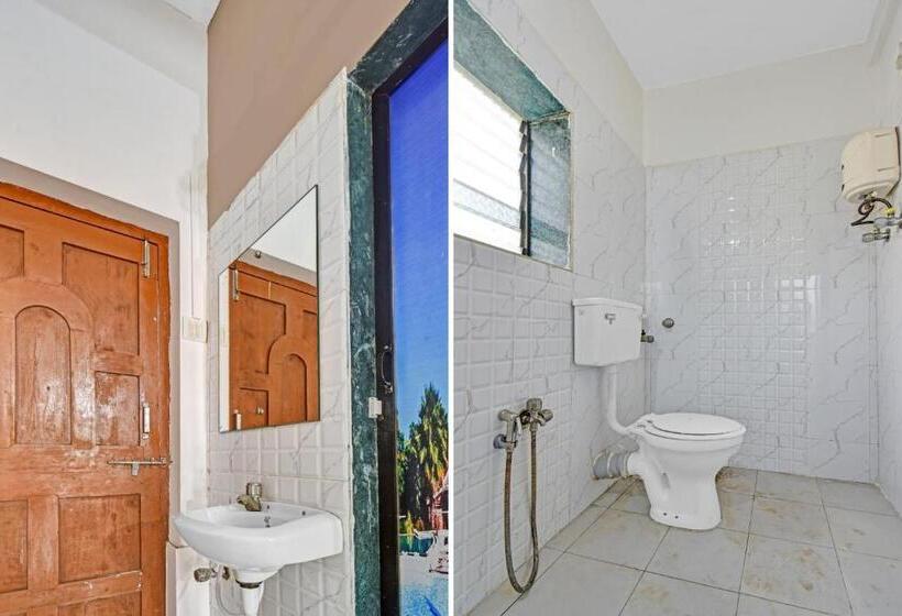 בית מלון כפרי Collection O Blue House Resort