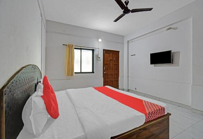 בית מלון כפרי Collection O Blue House Resort