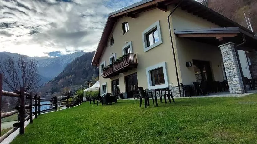 Hotelli Locanda Della Luna