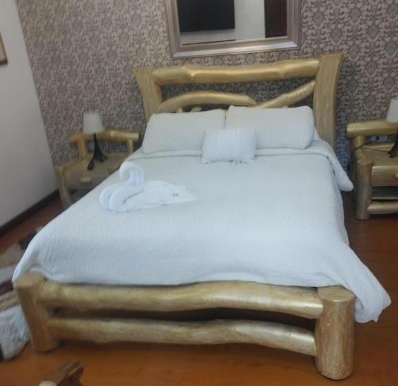 هتل Salamina Highs