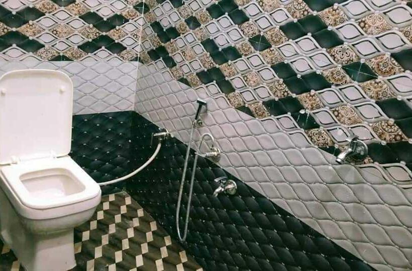 Oyo Maa Jagdamba Hotel & Restaurant