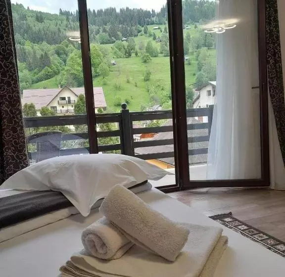 Majatalo Casa Maria Moieciu C