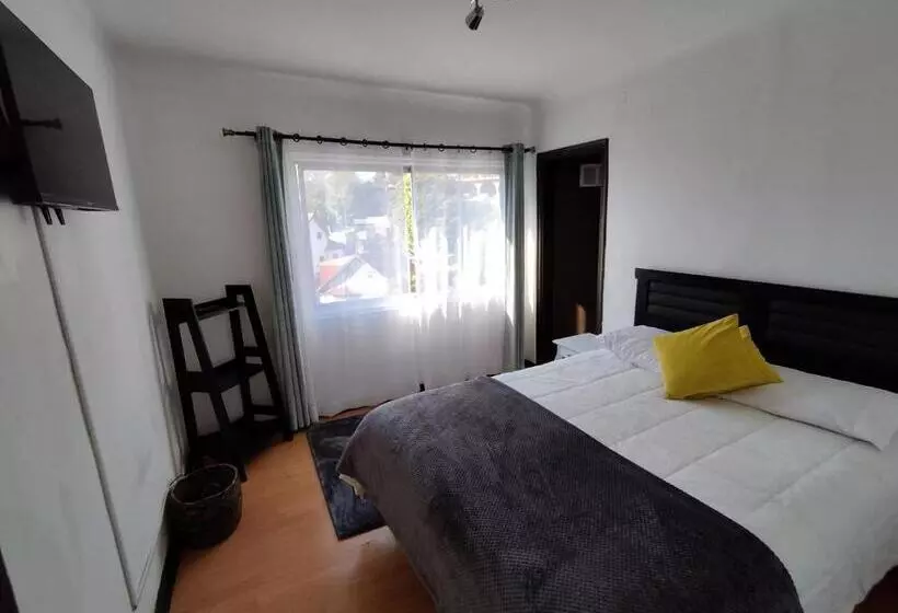 Majatalo Hostal Casa Lhotse