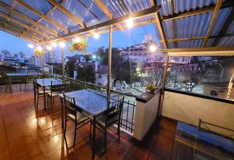 Majatalo Hostal Casa Lhotse