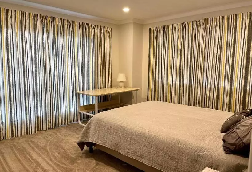 Aamiaismajoitus (B&B) Flat Bush Private Ensuite