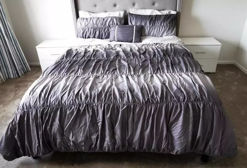 Aamiaismajoitus (B&B) Flat Bush Private Ensuite