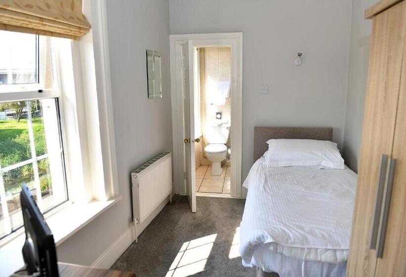 민박 Railway House Guest House