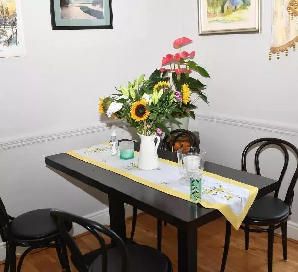 ベッドアンドブレックファースト Railway House Guest House