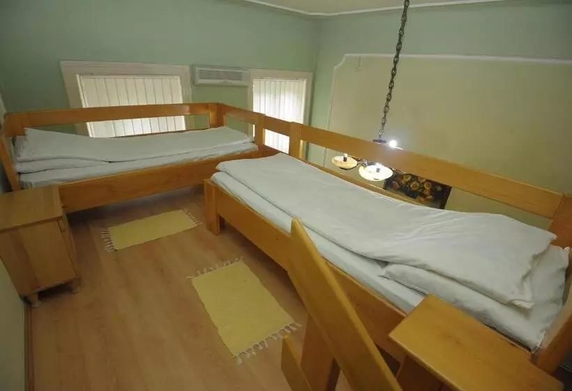 تختخواب و صبحانه Siesta