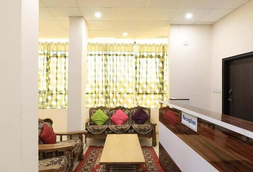 Collection O Deepak Hotel And Restaurant