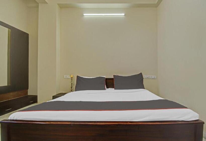 Collection O Hotel Omkar Residency