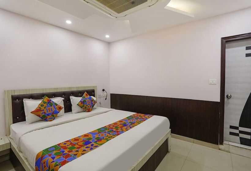 Fabhotel Leaf Paradise