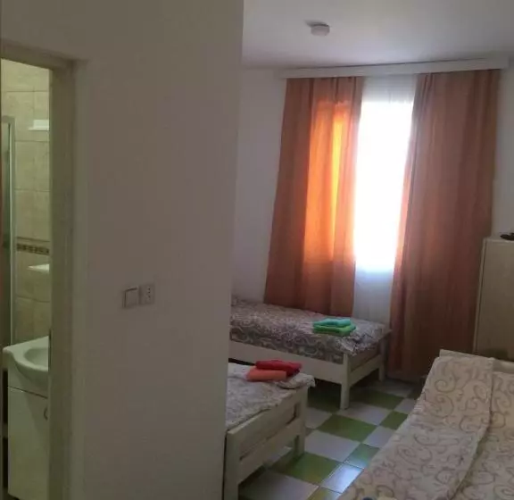 Hostel Arijana