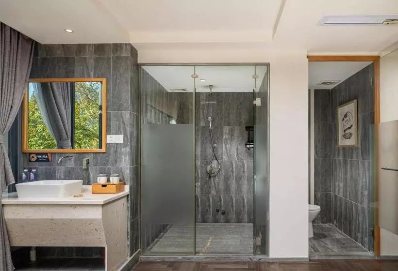 Hotelli Guilin Heshe Lakeside Resort