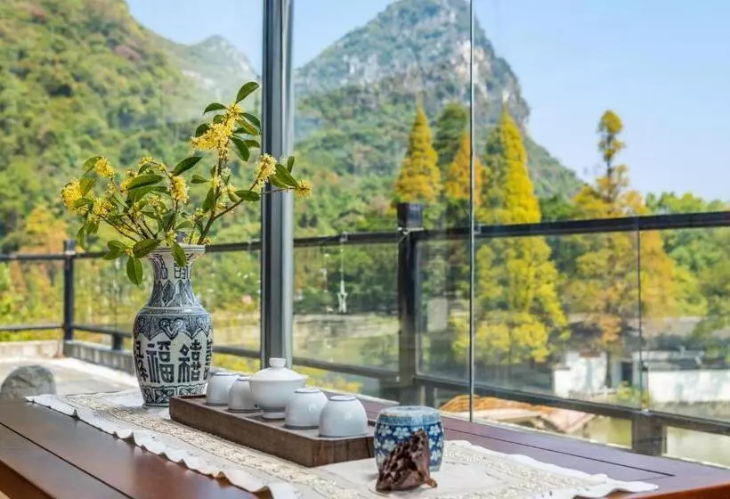 Hotelli Guilin Heshe Lakeside Resort