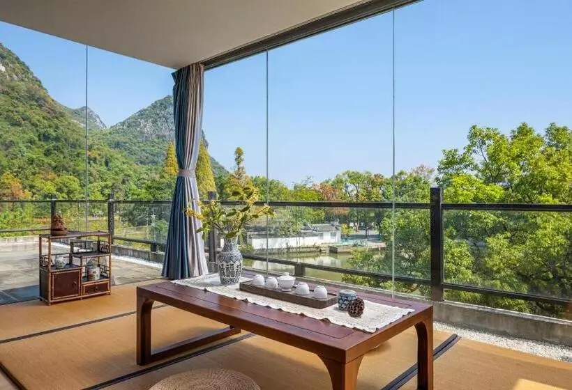 Hotelli Guilin Heshe Lakeside Resort