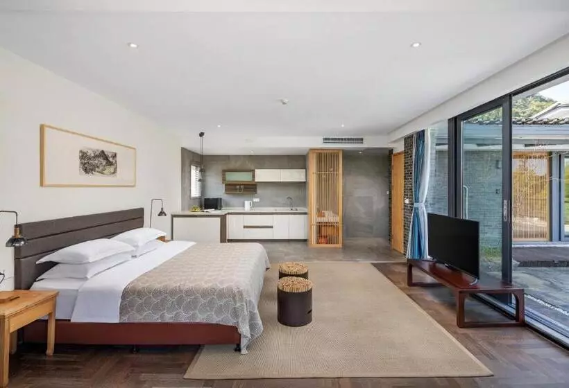 Hotelli Guilin Heshe Lakeside Resort