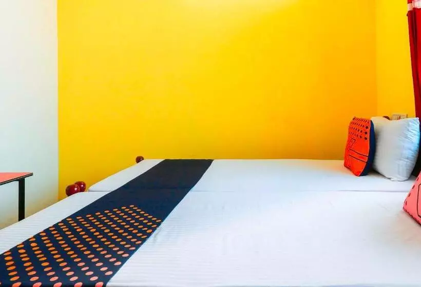 Hotelli Oyo Flagship Ayyans Residency