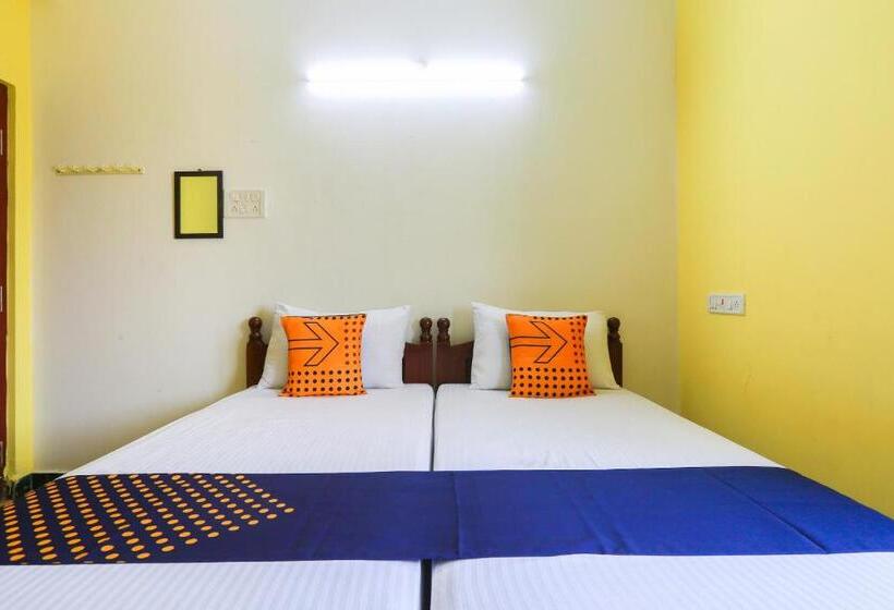 Hotel Oyo Flagship Ayyans Residency