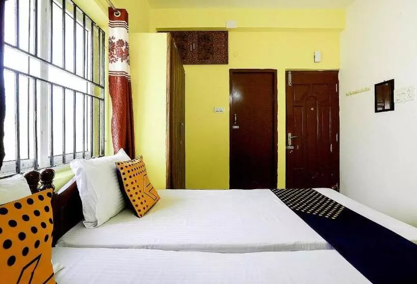 Hotelli Oyo Flagship Ayyans Residency