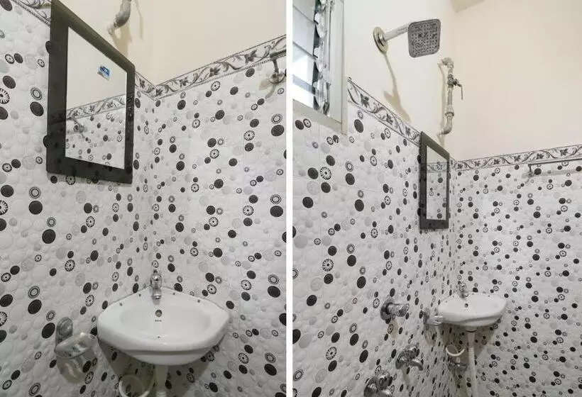 ホテル O Subham Lodge