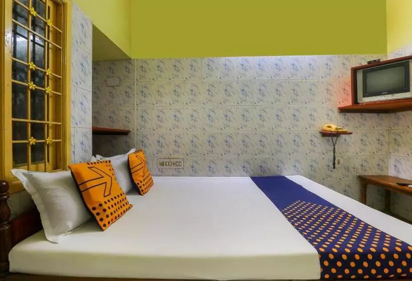 هتل Spot On 69027 Gemini Guest House