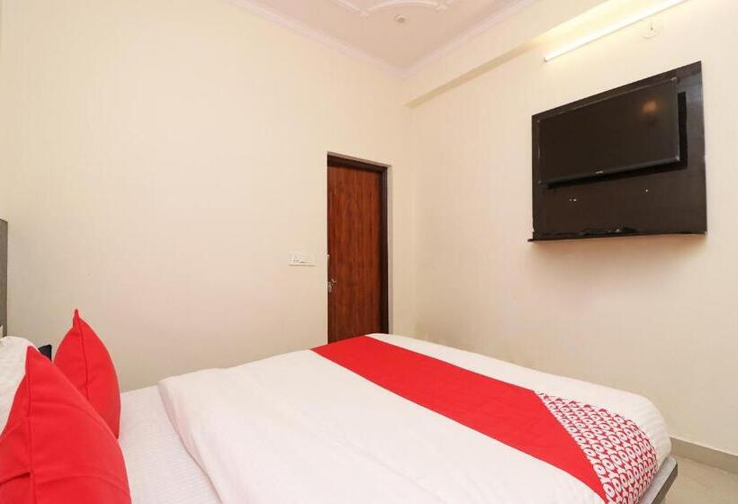 Oyo Dev Hills Hotels & Resorts