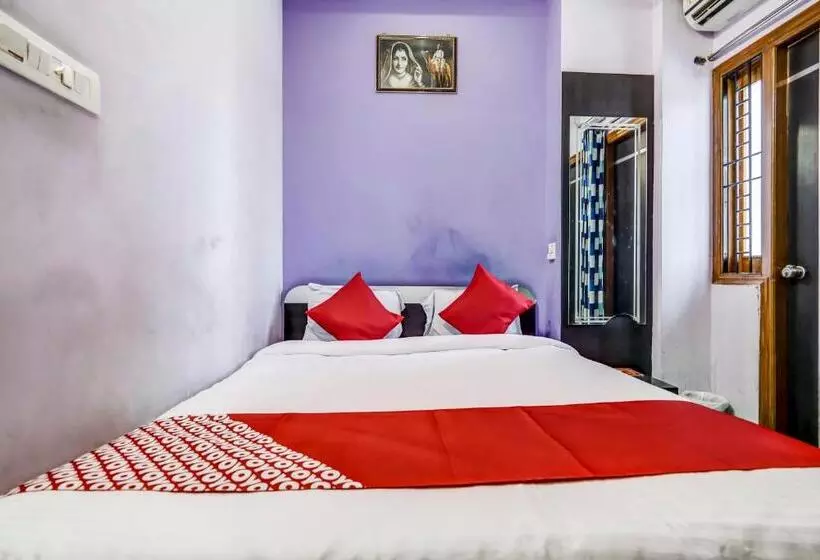 Oyo Hotel Inderlok