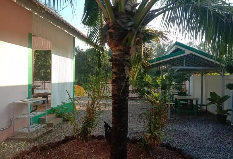 ペンション Bungalow 36 M2 Sur Terrain 400m2 Avec Piscine Privée A 12km De Ban Dung