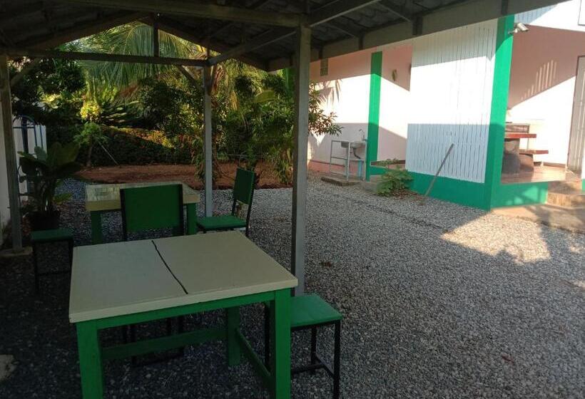 بنسيون Bungalow 36 M2 Sur Terrain 400m2 Avec Piscine Privée A 12km De Ban Dung