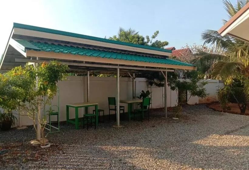 ペンション Bungalow 36 M2 Sur Terrain 400m2 Avec Piscine Privée A 12km De Ban Dung