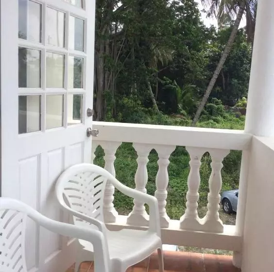 پانسیون Coconut Cottage