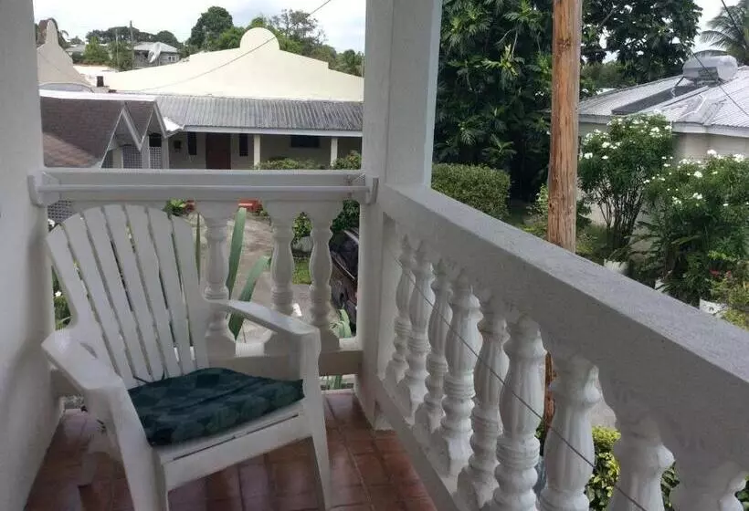 پانسیون Coconut Cottage
