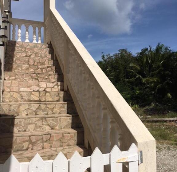 پانسیون Coconut Cottage