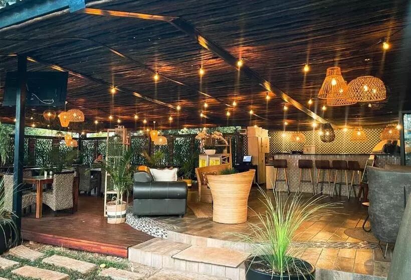 ペンション Letsitele Guesthouse