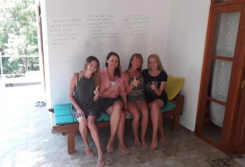 ペンション Rivi Sanda Villa & Apartment Hikkaduwa