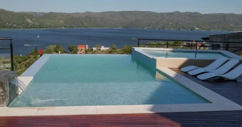 Lomakeskus Lake Point Residencias