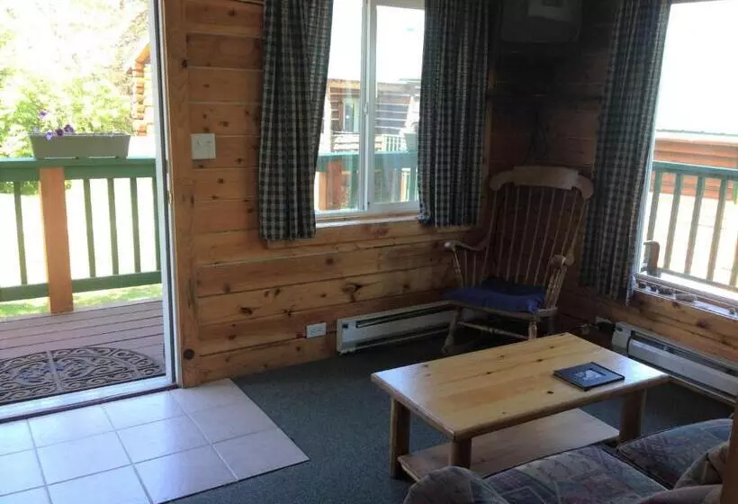 ユースホステル Homer Floatplane Lodge