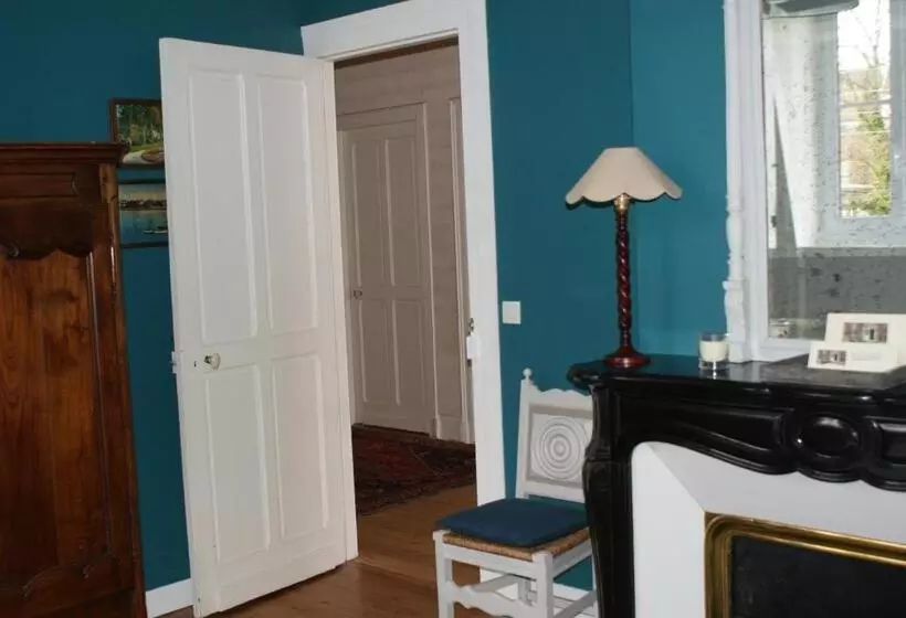 ベッドアンドブレックファースト Les Hortensias