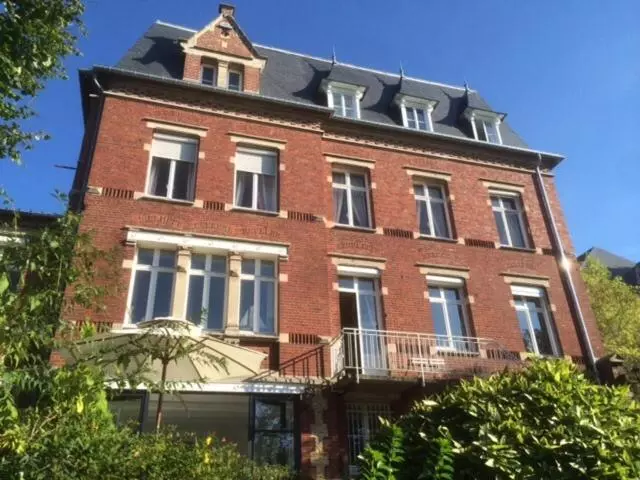 ベッドアンドブレックファースト Les Hortensias