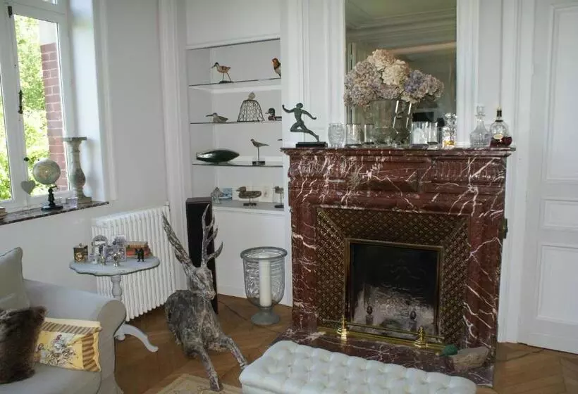 ベッドアンドブレックファースト Les Hortensias