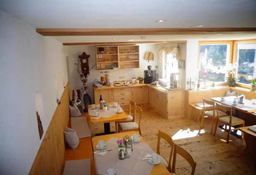 ベッドアンドブレックファースト Pension Susanne