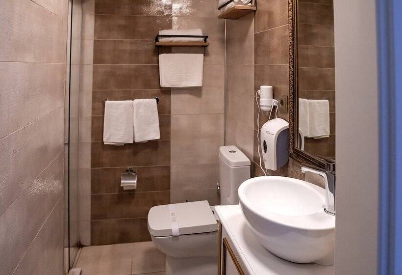 Отель Black Lotus İzmir