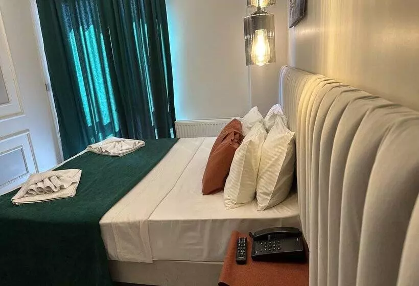 Hotelli D Twins Airport